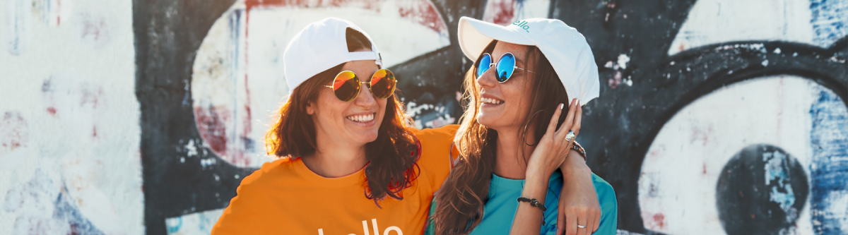 How to Use Team Uniforms to Put a Smile On Your Customer’s Face This Summer